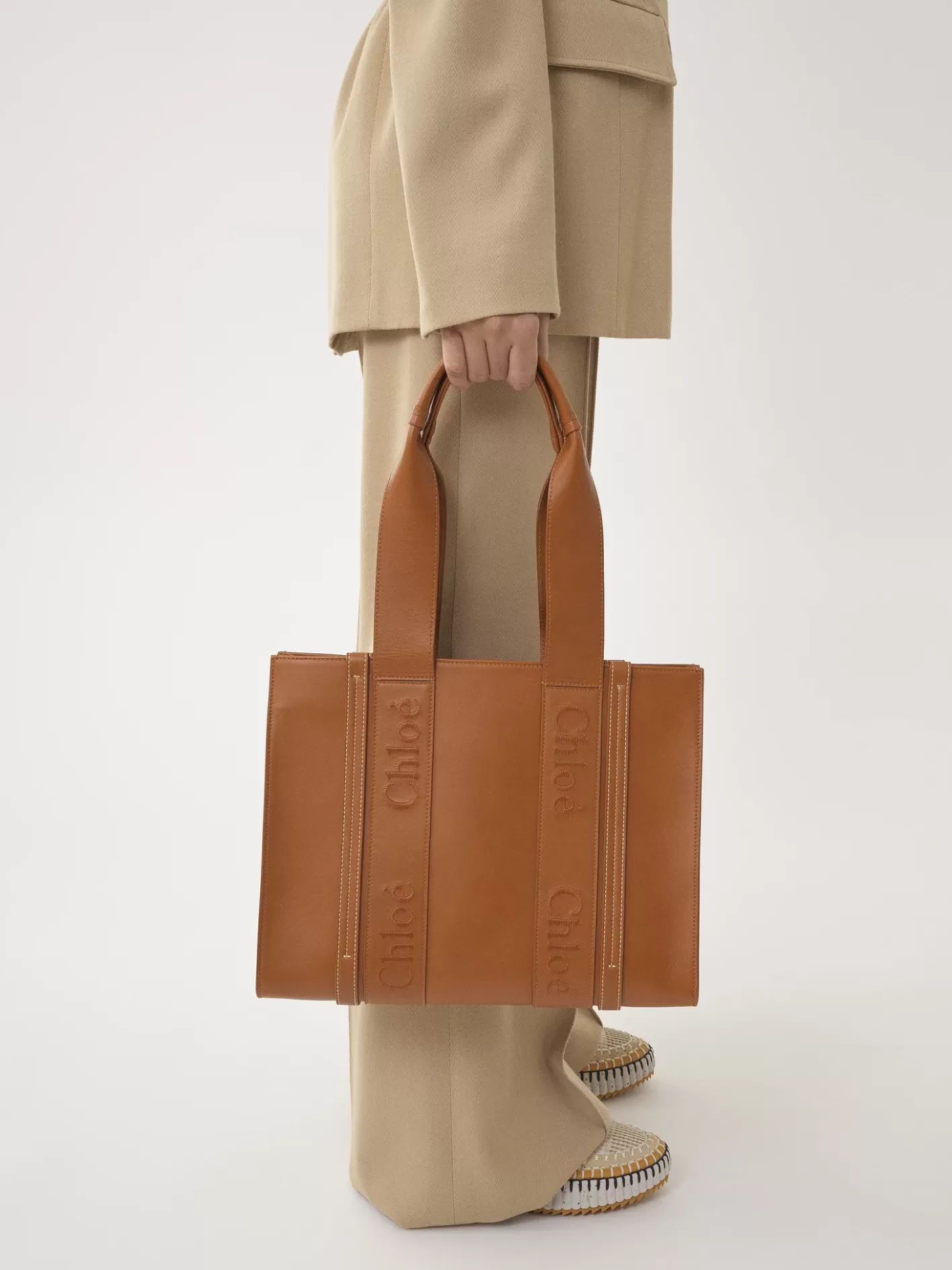 Discount Chloé Medium Woody Tote Bag